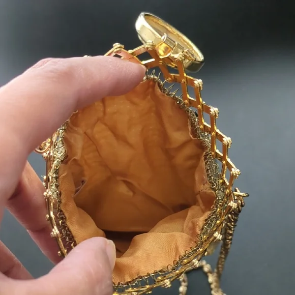 Vintage Whiting & Davis Gold Mesh Expandable Bag - Picture 10 of 12